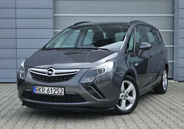 krosno Opel Zafira cena 35900 przebieg: 193000, rok produkcji 2012 z Krosno